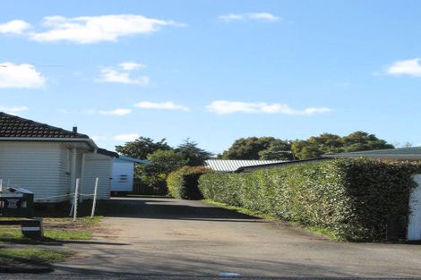 Photo of property in 2/24 Kelvin Road, Papakura, 2110