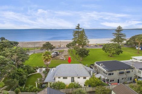 Photo of property in 1/11 Montrose Terrace, Mairangi Bay, Auckland, 0630