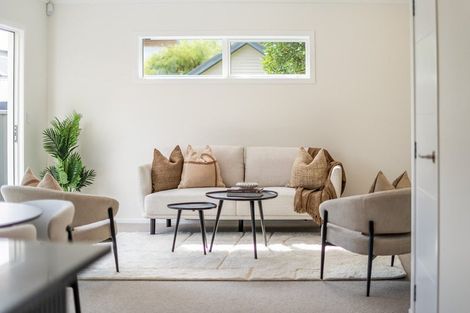 Photo of property in 70d Heretaunga Square, Silverstream, Upper Hutt, 5019