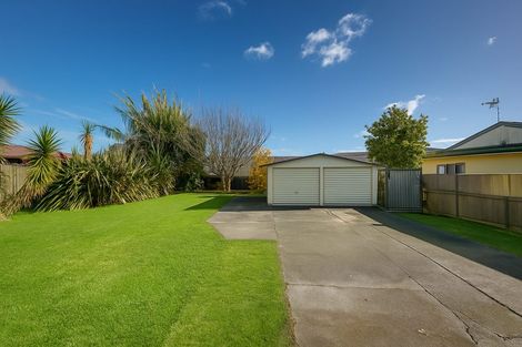 Photo of property in 2 Avondale Road, Taradale, Napier, 4112