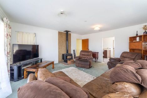 Photo of property in 16 Crompton Road, Massey, Auckland, 0614