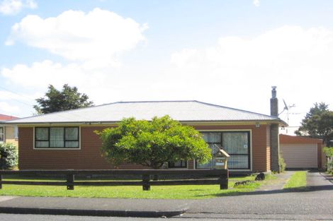 Photo of property in 74 Grove Road, Papakura, 2110