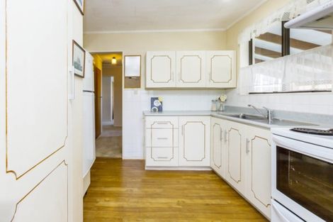 Photo of property in 50f2- Kowhai Avenue, Ebdentown, Upper Hutt, 5018