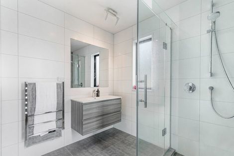 Photo of property in 9 Kearns Drive, Hobsonville, Auckland, 0616