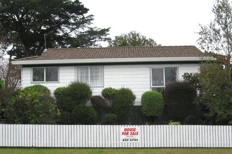 Photo of property in 2/79 Luanda Drive, Ranui, Auckland, 0612