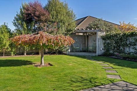 Photo of property in 16 Gilchrist Place, Kaiapoi, 7630