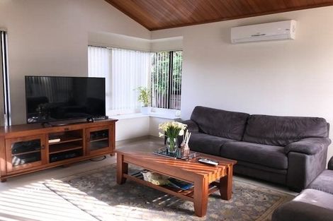 Photo of property in 9 Corsham Grove, Churton Park, Wellington, 6037