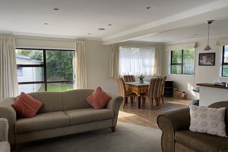 Photo of property in 8 Denver Grove, Totara Park, Upper Hutt, 5018