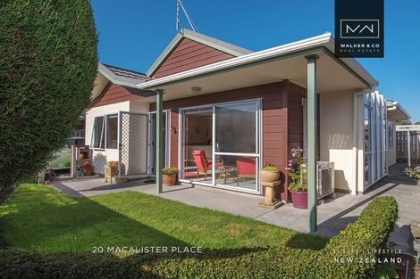 Photo of property in 20 Macalister Place, Miramar, Wellington, 6022