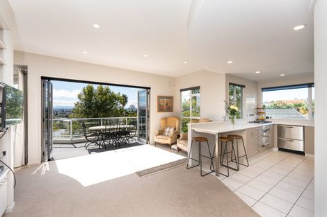 Photo of property in 14 Woodford Heights, Havelock North, 4130