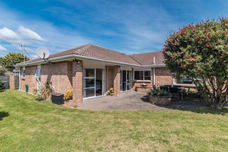 Photo of property in 16 Manly Garden, Paraparaumu Beach, Paraparaumu, 5032