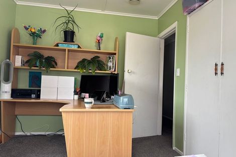 Photo of property in 13 Tapsell Road, Fairy Springs, Rotorua, 3015