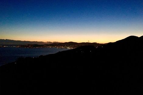 Photo of property in 17 Promontory Crescent, Newlands, Wellington, 6037