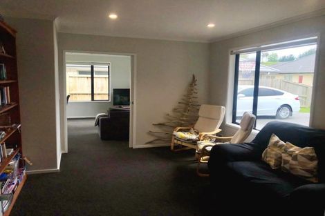 Photo of property in 18 Oolong Court, Huntington, Hamilton, 3210