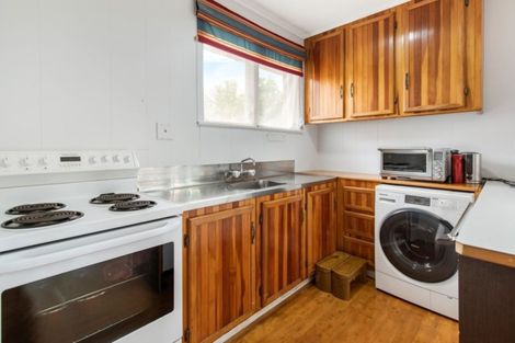 Photo of property in 4 Malmo Place, Massey, Auckland, 0614