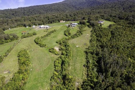 Photo of property in 1880 Mangorei Road, Mangorei, New Plymouth, 4371