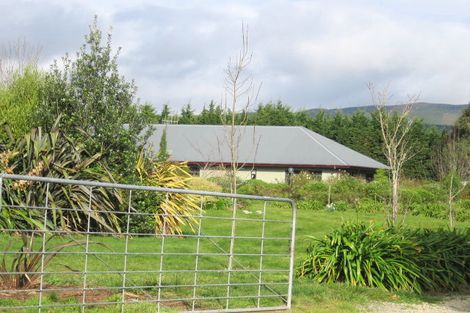 Photo of property in 176-208 Valley Views, Fitzherbert, Palmerston North, 4472