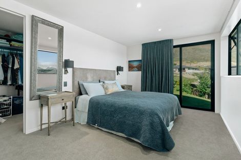 Photo of property in 15 Little Alpha Loop, Wanaka, 9305