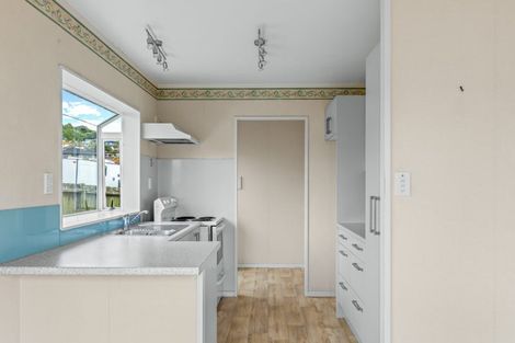 Photo of property in 122 Florence Avenue, Orewa, 0931