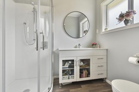 Photo of property in 16 Bilkey Avenue, Pukekohe, 2120