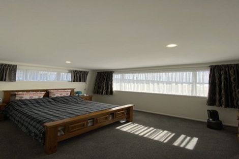 Photo of property in 6 Ken Douglas Drive, Aotea, Porirua, 5024