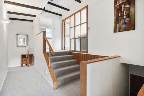 Photo of property in 48 Thurleigh Grove, Karori, Wellington, 6012