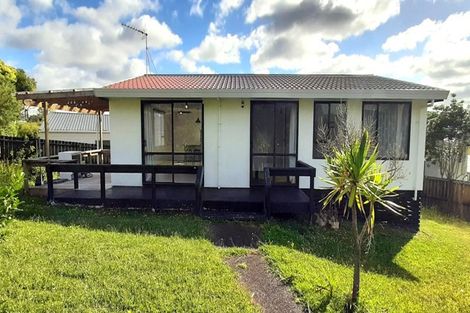 Photo of property in 16 Maywood Crescent, Glen Eden, Auckland, 0602