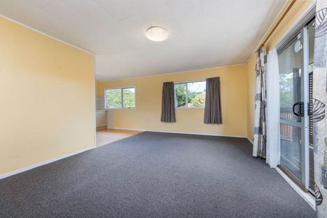 Photo of property in 25 Katrina Place, Massey, Auckland, 0614