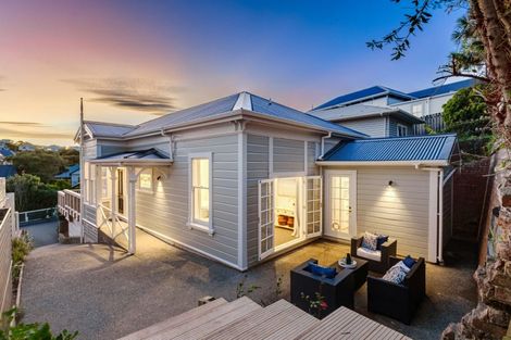 Photo of property in 68 Northland Road, Northland, Wellington, 6012