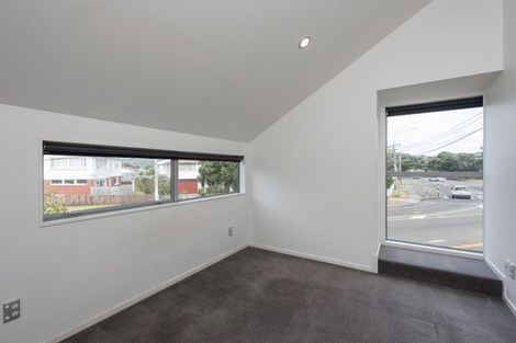 Photo of property in 122u4 Miramar Avenue, Miramar, Wellington, 6022
