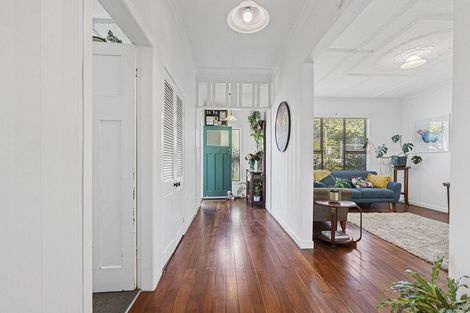 Photo of property in 141 Lemon Street, Strandon, New Plymouth, 4312