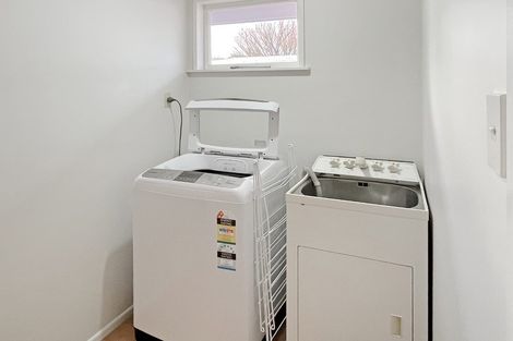 Photo of property in 1 Rakino Place, Awapuni, Palmerston North, 4412