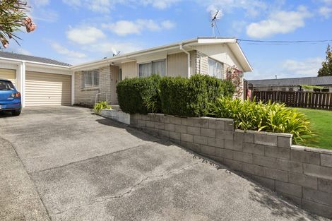 Photo of property in 73 Tuhikaramea Road, Dinsdale, Hamilton, 3204