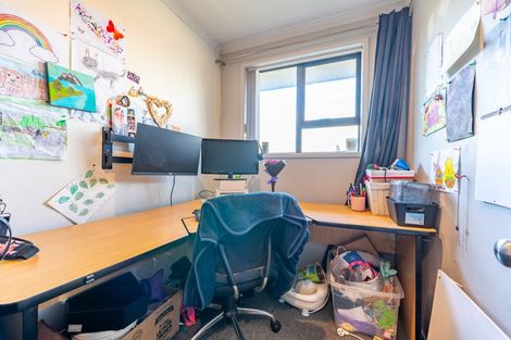 Photo of property in 30 Roseness Street, Palmerston, 9430