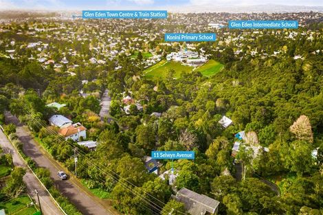Photo of property in 11 Selwyn Avenue, Glen Eden, Auckland, 0602