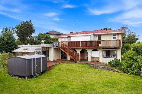 Photo of property in 866 East Coast Road, Northcross, Auckland, 0630
