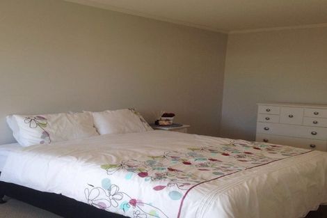 Photo of property in 8 Myers Road, Manurewa East, Auckland, 2102