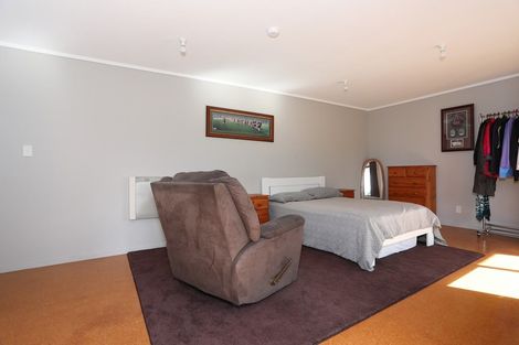 Photo of property in 11 Oaklea Avenue, Marton, 4710