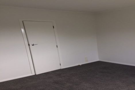 Photo of property in 68 Gladstone Road, Northcote, Auckland, 0627
