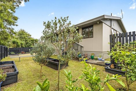 Photo of property in 7 Starforth Place, Henderson, Auckland, 0612