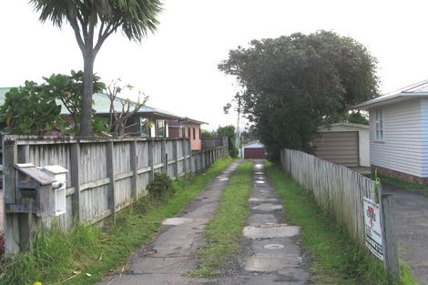 Photo of property in 108 Lincoln Road, Henderson, Auckland, 0610