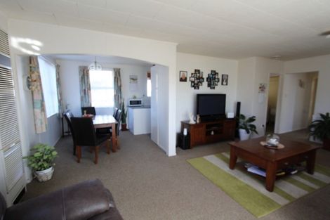Photo of property in 28 Lancaster Crescent, Tokoroa, 3420
