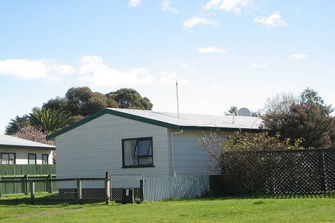 Photo of property in 12 Redwood Drive, Waipukurau, 4200