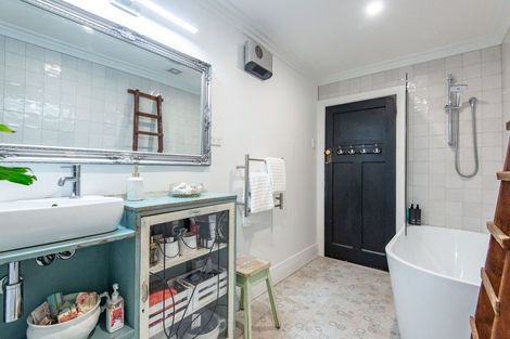 Photo of property in 14 Mataora Road, Kenmure, Dunedin, 9011