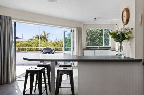 Photo of property in 75 Harper Road, Waimarama, 4294