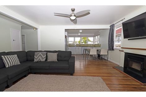 Photo of property in 76 Forest Hill Road, Henderson, Auckland, 0612