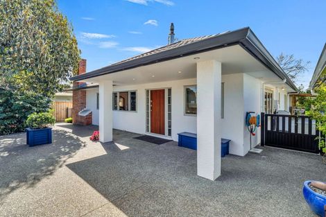 Photo of property in 16 Tregarth Street, Saint Johns Hill, Whanganui, 4501