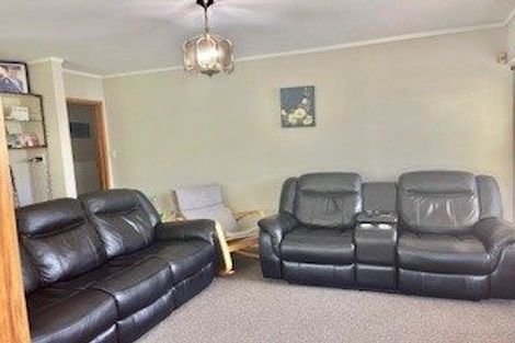 Photo of property in 1/20 Reid Road, New Lynn, Auckland, 0600