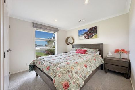 Photo of property in 15 Bodes Lane, Kinloch, Taupo, 3377