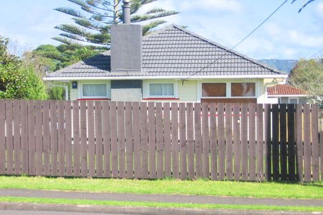 Photo of property in 16 Garelja Road, Henderson, Auckland, 0612